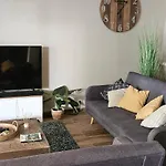 Ainara Luxury
